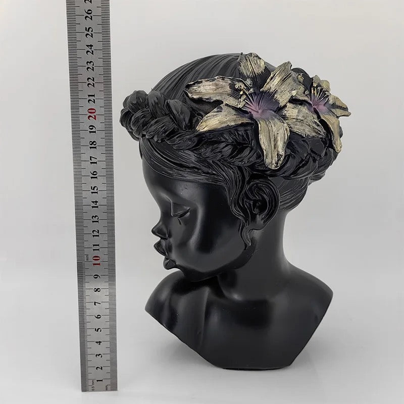 Home decor statue